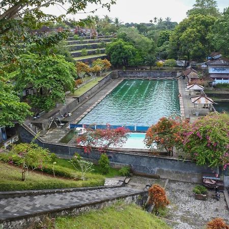 Villa Bale Seni Mataram Bagian luar foto