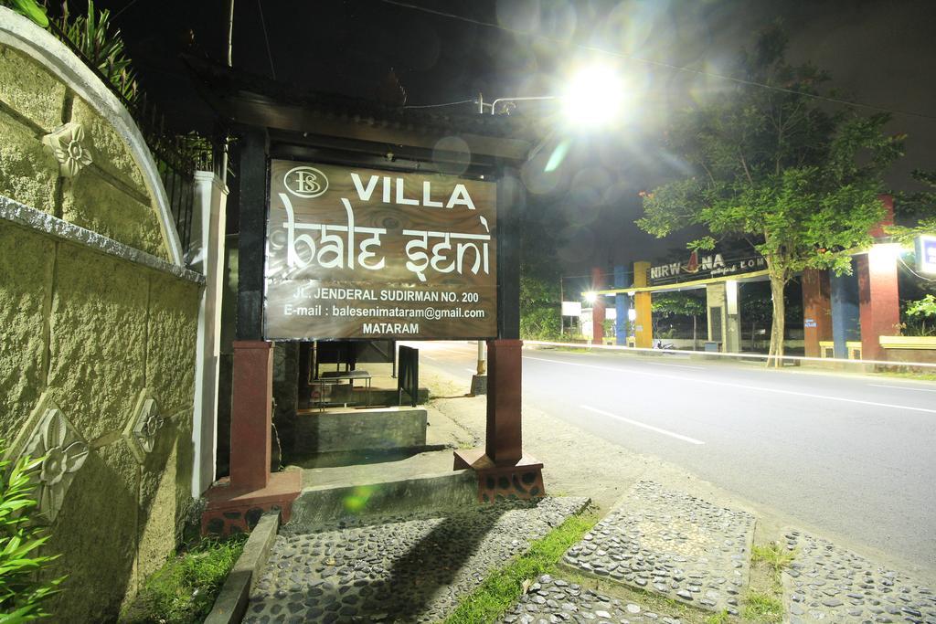 Villa Bale Seni Mataram Bagian luar foto